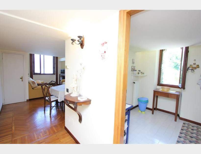 Charming Apartment Lake Front Acquaseria Luaran gambar