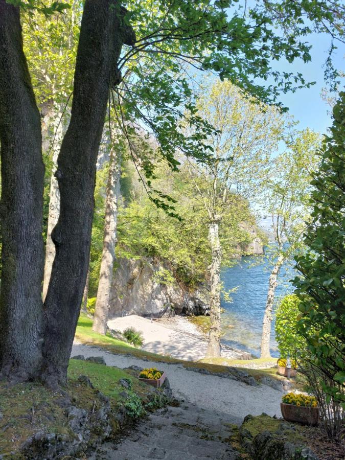 Charming Apartment Lake Front Acquaseria Luaran gambar