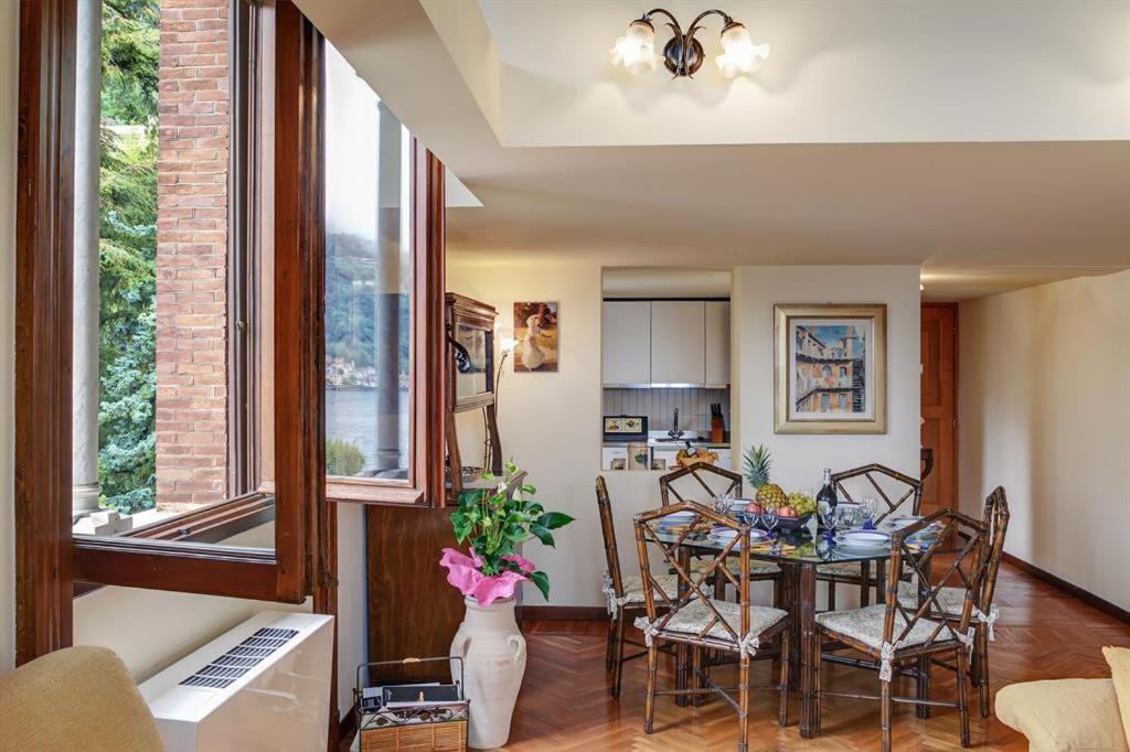 Charming Apartment Lake Front Acquaseria Luaran gambar