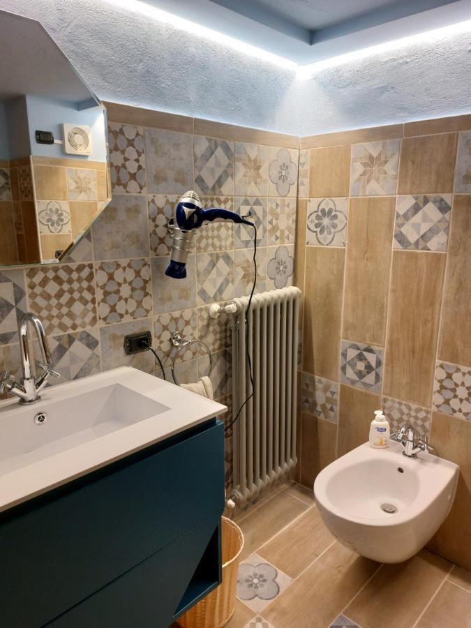 Charming Apartment Lake Front Acquaseria Luaran gambar